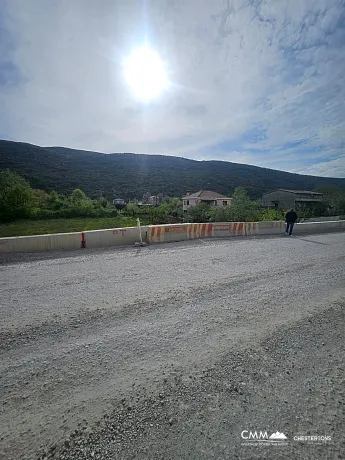 Kovači’de Ana Yola Çıkışı Olan 2843 m² Arsa